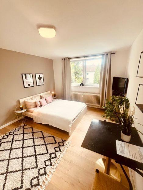 Ferienwohnung An Der Uniklinik Mit Eigener Kueche Und Renoviertem Badezimmer Хомбург Екстериор снимка